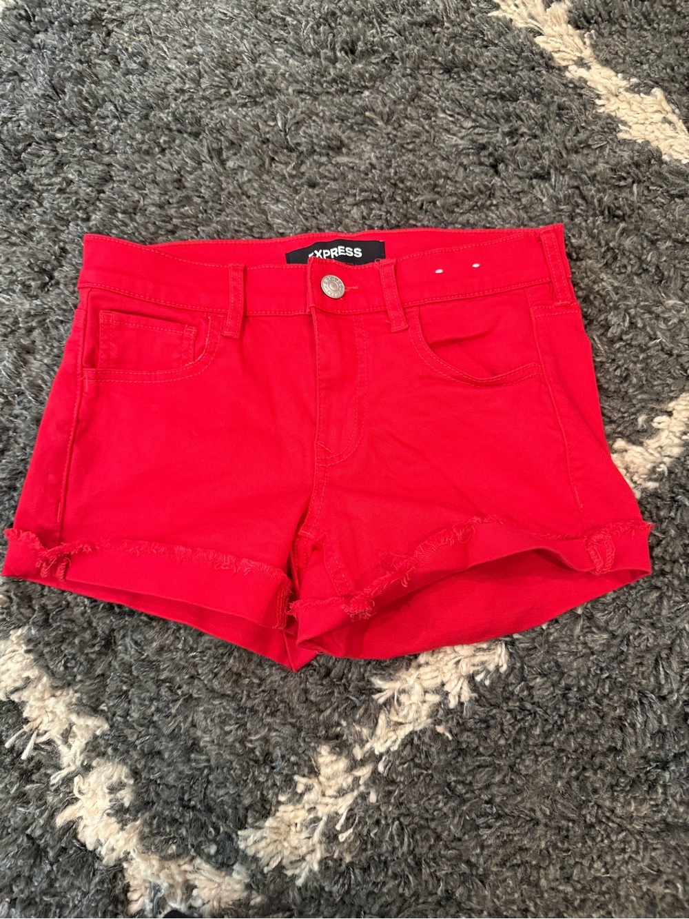 Express shortie‎ size 2 like new